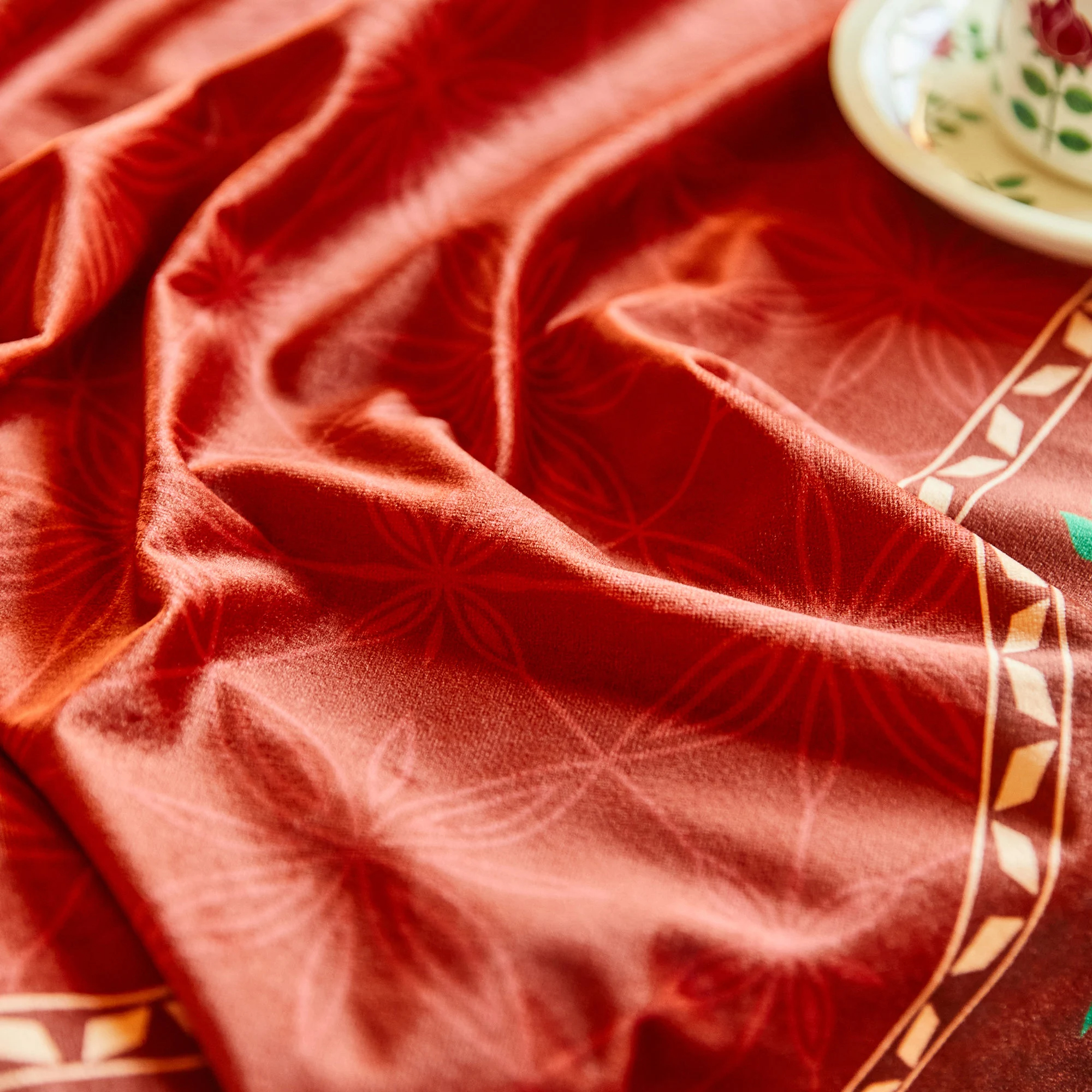 Burgundy Rose Border Tablecloth - Image 5
