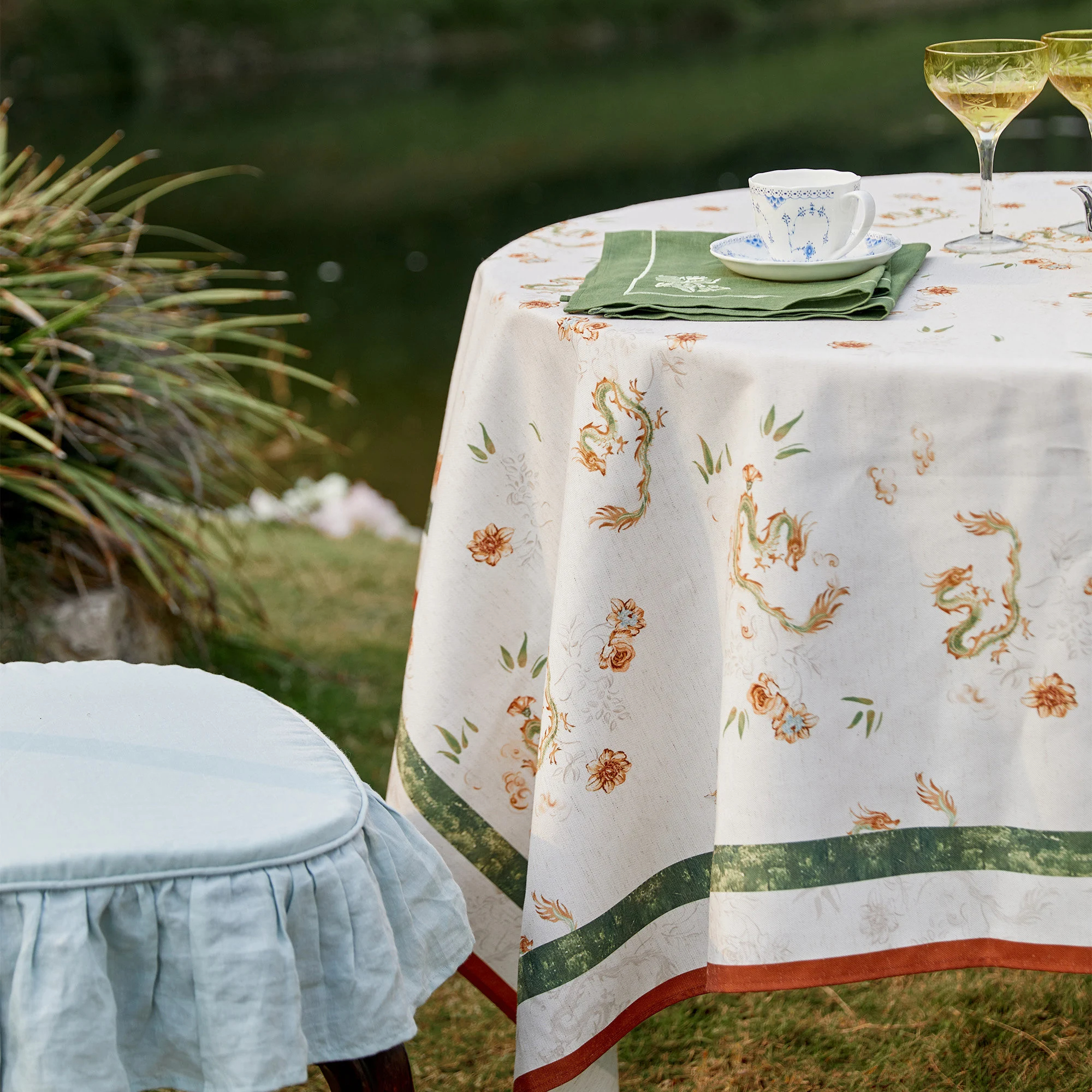Dragon Chrysanthemum Scattered Tablecloth - Image 4