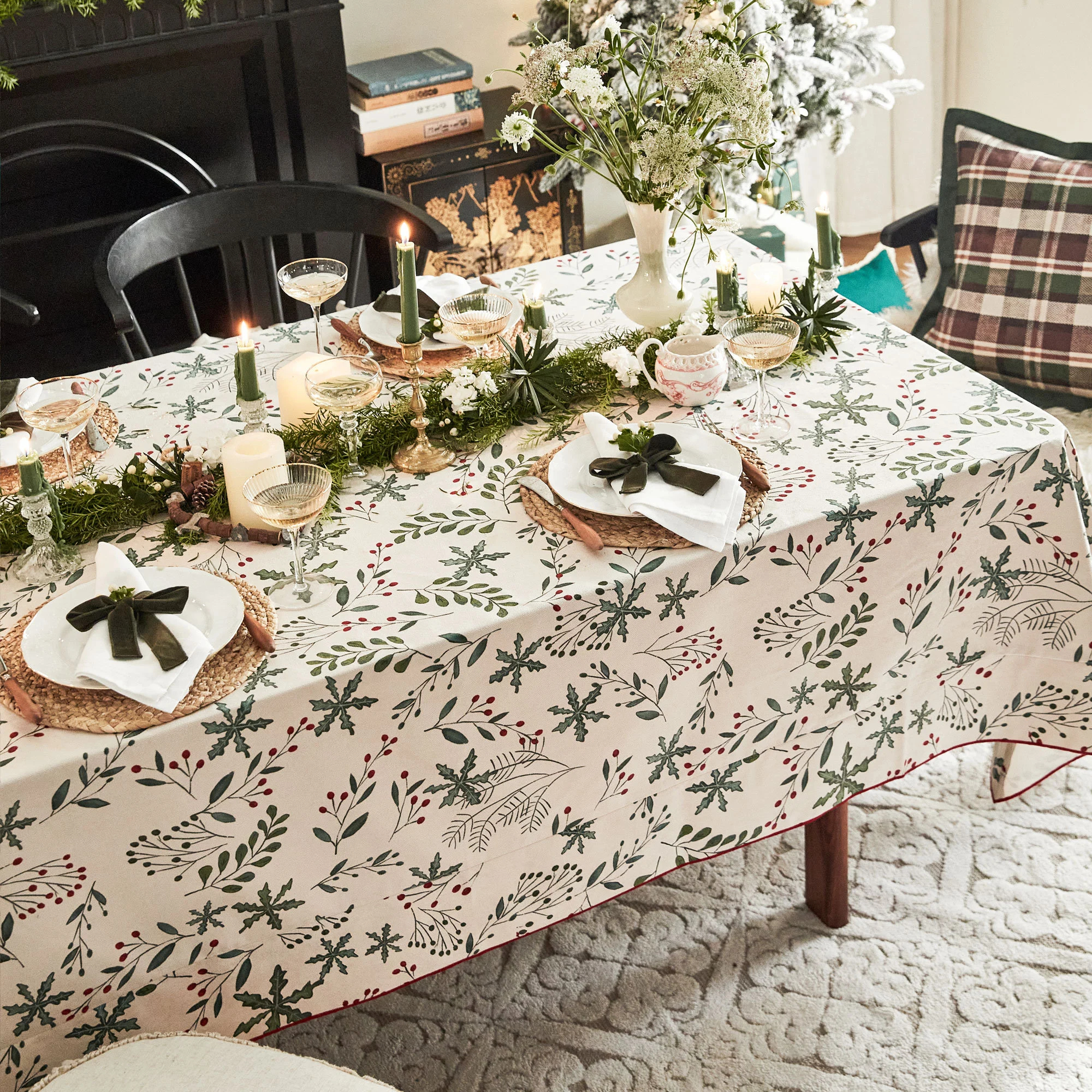 Holly and Mistletoe Tablecloth